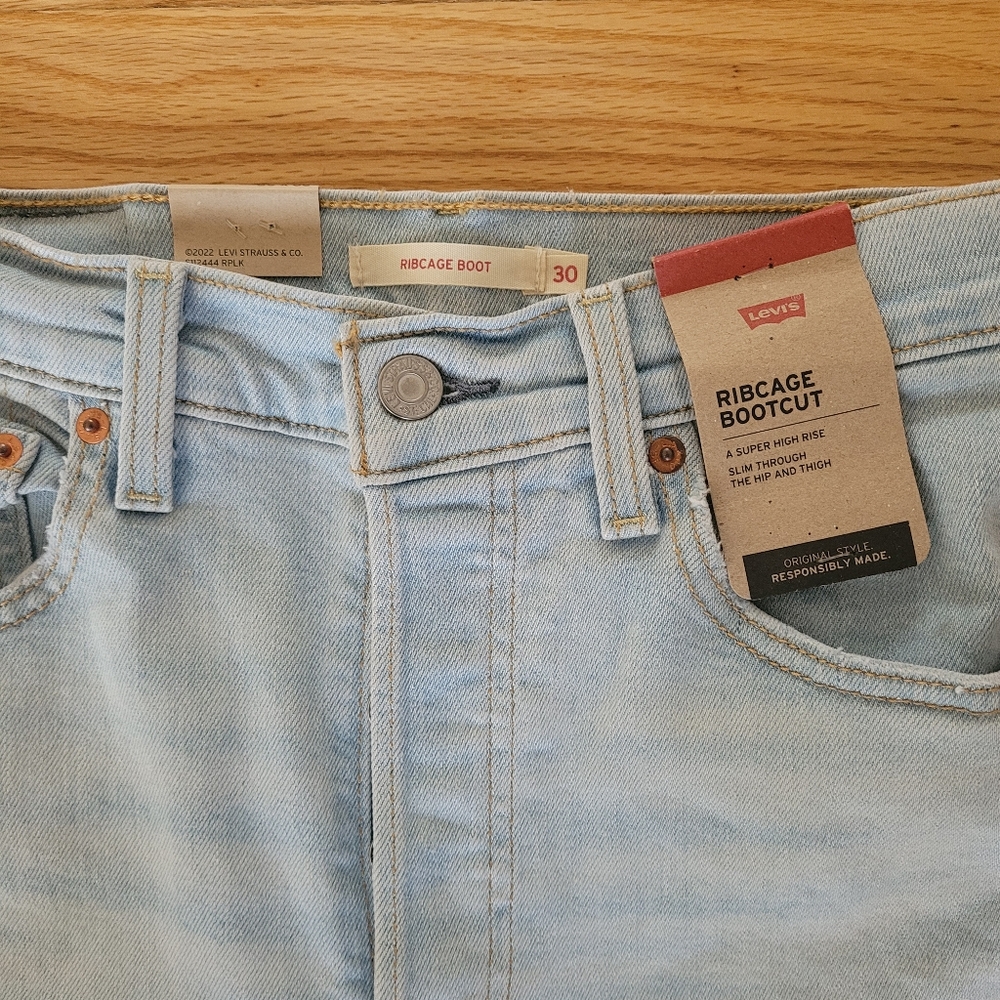 Levi's Ribcage Bootcut - Picture 7 of 8
